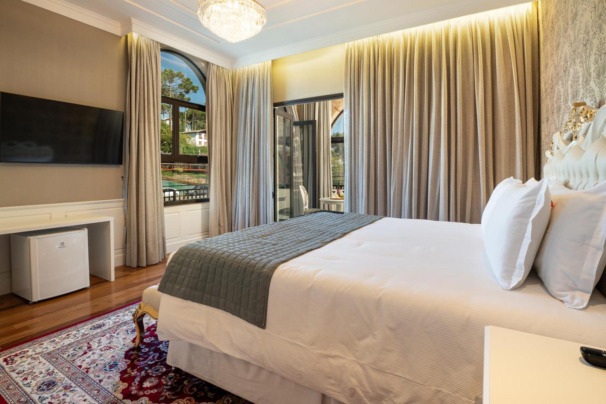 Pousada Luis XV Campos do Jordão Eksteriør bilde Deluxe Room