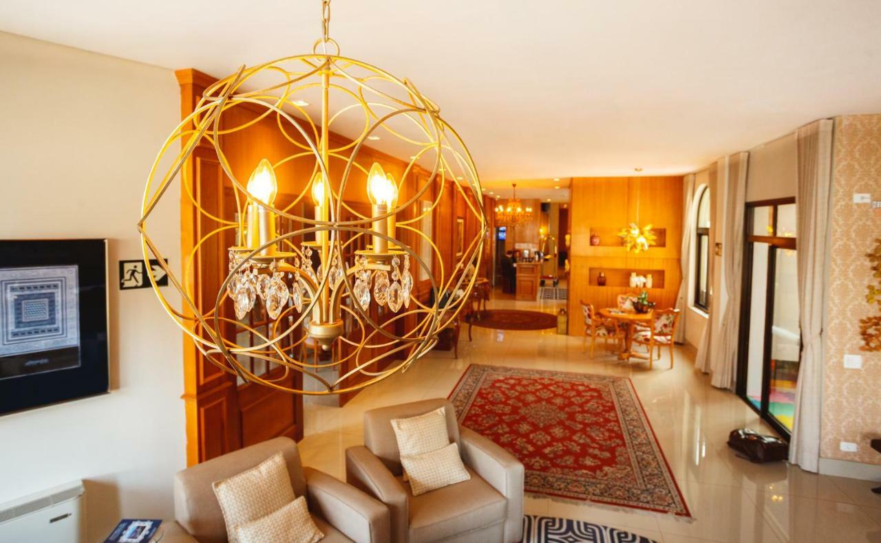 Pousada Luis XV Campos do Jordão Eksteriør bilde The interior of the hotel